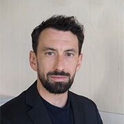 Stefan Thurner ist Geschäftsführer der Sozialplattform OÖ